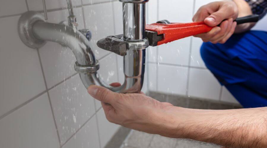 Professional bathroom faucet installation in Foss, OK